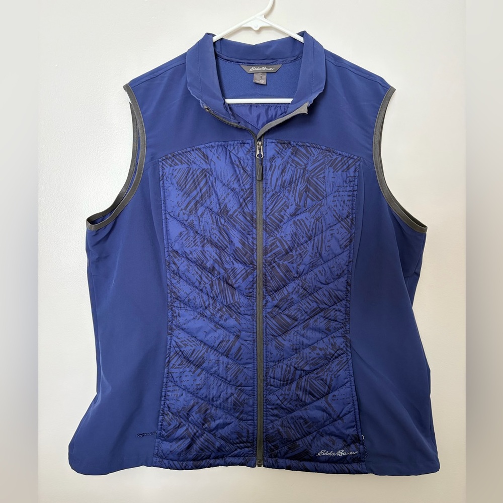 Eddie Bauer Women's MotionLoft Hybrid Down Vest in Blue & Geometric Black Print